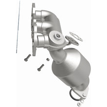 Load image into Gallery viewer, MagnaFlow Exhaust Products 49991 OEM Grade Manifold Catalytic Converter for Select Lexus ES300, Toyota Camry