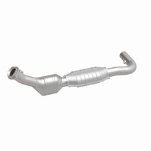 Load image into Gallery viewer, MagnaFlow Exhaust Products 23976 HM Grade Direct-Fit Catalytic Converter for Select Ford Expedition, Ford F-250, Lincoln Navigator