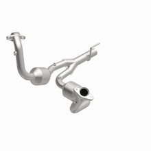 Load image into Gallery viewer, MagnaFlow Exhaust Products 49070 OEM Grade Direct-Fit Catalytic Converter for Select Jeep Grand Cherokee