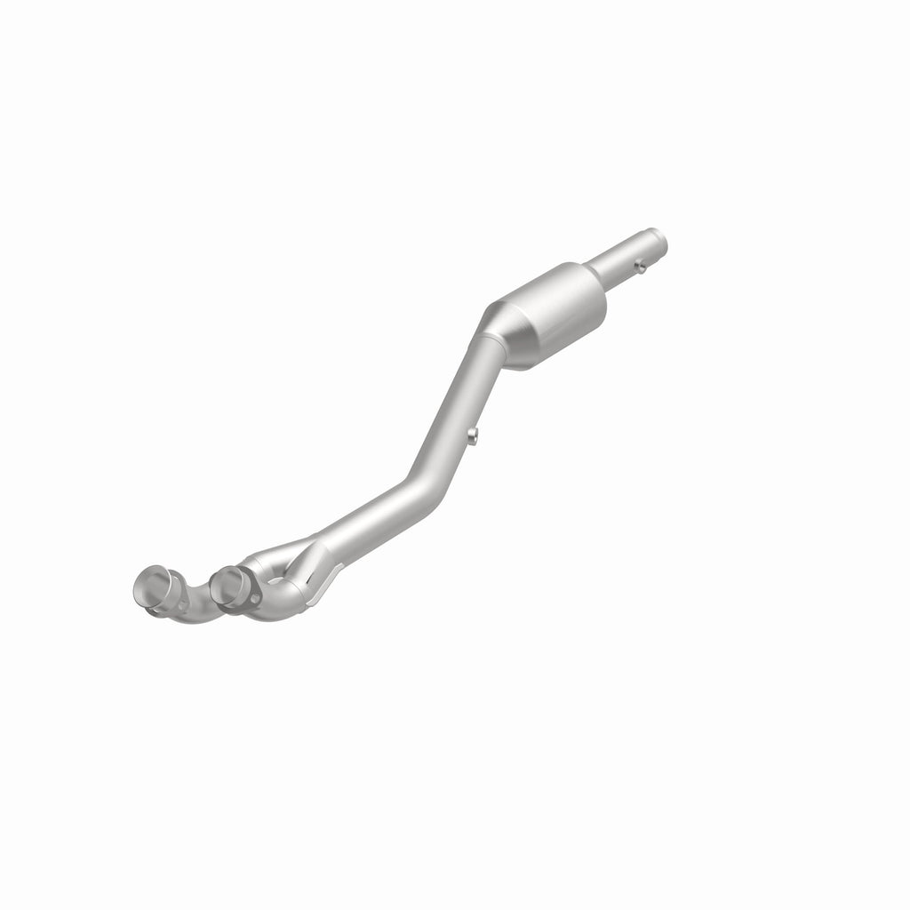 MagnaFlow Exhaust Products 51472 OEM Grade Direct-Fit Catalytic Converter for Select BMW M5