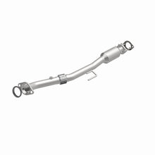Load image into Gallery viewer, MagnaFlow Exhaust Products 5571523 California CARB Direct-Fit Catalytic Converter for Select Nissan Altima