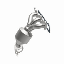 Load image into Gallery viewer, MagnaFlow Exhaust Products 5582202 California CARB Manifold Catalytic Converter for Select Hyundai Santa Fe
