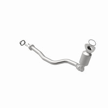 Load image into Gallery viewer, MagnaFlow Exhaust Products 52096 OEM Grade Direct-Fit Catalytic Converter for Select Chevrolet Equinox, Pontiac Torrent, Suzuki XL-7