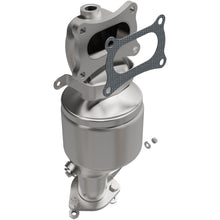 Load image into Gallery viewer, MagnaFlow Exhaust Products 5582893 California CARB Manifold Catalytic Converter for Select Acura MDX, Acura RDX, Honda Odyssey, Honda Pilot, Honda Ridgeline