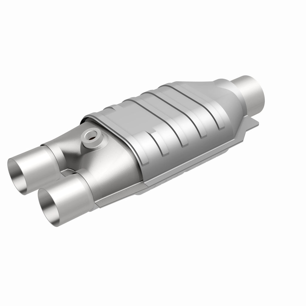 MagnaFlow Exhaust Products 93537 Standard Grade Universal Catalytic Converter for Select BMW 850CSi, BMW 850Ci