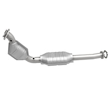 Load image into Gallery viewer, MagnaFlow Exhaust Products 23332 HM Grade Direct-Fit Catalytic Converter for Select Ford Crown Victoria, Lincoln Town Car, Mercury Grand Marquis