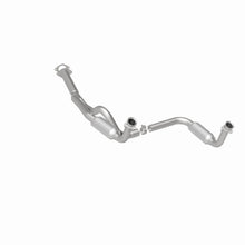 Load image into Gallery viewer, MagnaFlow Exhaust Products 23073 HM Grade Direct-Fit Catalytic Converter for Select Chevrolet Express 1500, Chevrolet Express 2500, Chevrolet Express 3500, GMC Savana 1500, GMC Savana 2500, GMC Savana