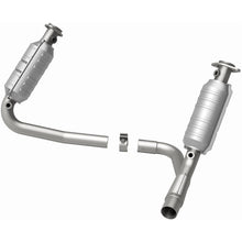 Load image into Gallery viewer, MagnaFlow Exhaust Products 49462 OEM Grade Direct-Fit Catalytic Converter for Select Dodge Dakota, Mitsubishi Raider