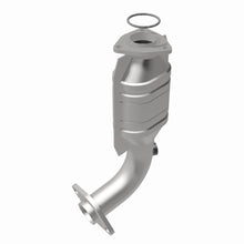 Load image into Gallery viewer, MagnaFlow Exhaust Products 23112 HM Grade Direct-Fit Catalytic Converter for Select Chevrolet Tracker, Suzuki Vitara