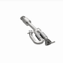 Load image into Gallery viewer, MagnaFlow Exhaust Products 6571234 California CARB Direct-Fit Catalytic Converter for Select Nissan Maxima