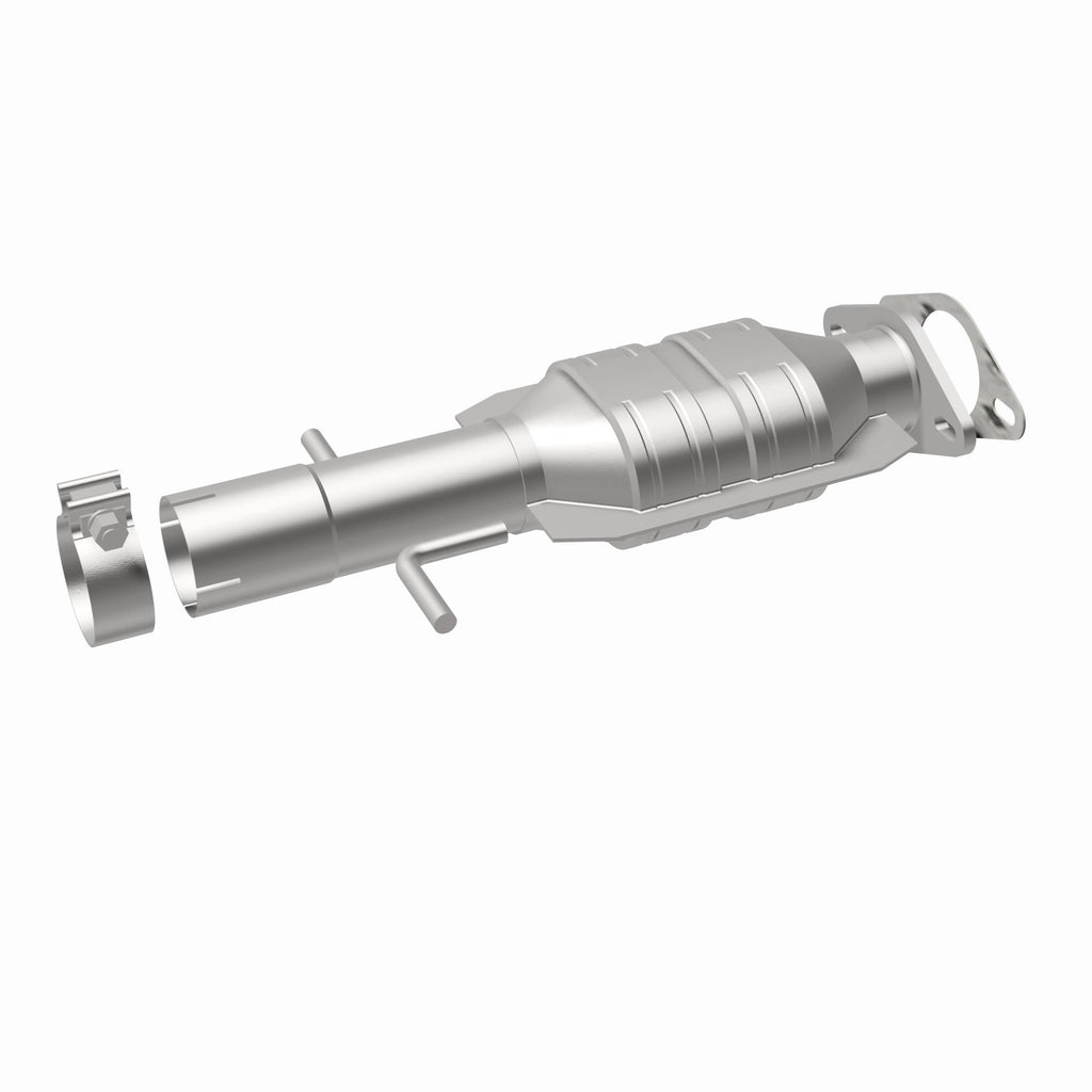 MagnaFlow Exhaust Products 49623 OEM Grade Direct-Fit Catalytic Converter for Select Chevrolet Malibu, Pontiac G6, Saturn Aura
