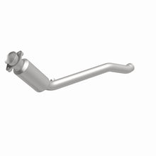 Load image into Gallery viewer, MagnaFlow Exhaust Products 5551531 California CARB Direct-Fit Catalytic Converter for Select Land Rover LR4, Land Rover Range Rover Sport