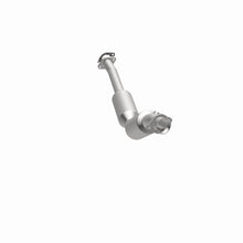 Load image into Gallery viewer, MagnaFlow Exhaust Products 5411011 California CARB Direct-Fit Catalytic Converter for Select Ford Crown Victoria, Lincoln Town Car, Mercury Grand Marquis