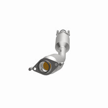 Load image into Gallery viewer, MagnaFlow Exhaust Products 6511753 California CARB Direct-Fit Catalytic Converter for Select Nissan Versa, Nissan Versa Note