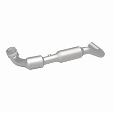 Load image into Gallery viewer, MagnaFlow Exhaust Products 4583077 California CARB Direct-Fit Catalytic Converter for Select Lincoln Navigator