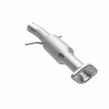 Load image into Gallery viewer, MagnaFlow Exhaust Products 52536 OEM Grade Direct-Fit Catalytic Converter for Select Toyota Highlander