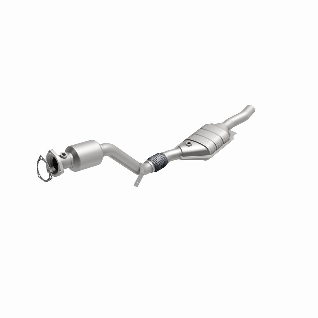 MagnaFlow Exhaust Products 51589 OEM Grade Direct-Fit Catalytic Converter for Select Audi A6, Audi A6 Quattro, Volkswagen Passat