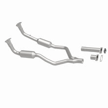 Load image into Gallery viewer, MagnaFlow Exhaust Products 3391821 California CARB Direct-Fit Catalytic Converter for Select Land Rover Range Rover