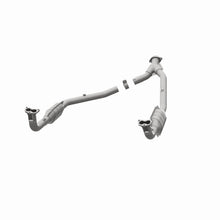 Load image into Gallery viewer, MagnaFlow Exhaust Products 93690 HM Grade Direct-Fit Catalytic Converter for Select Land Rover Defender 90, Land Rover Discovery