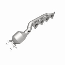 Load image into Gallery viewer, MagnaFlow Exhaust Products 51980 OEM Grade Manifold Catalytic Converter for Select Kia Borrego
