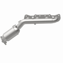 Load image into Gallery viewer, MagnaFlow Exhaust Products 22-093 OEM Grade Manifold Catalytic Converter for Select Hyundai Equus, Hyundai Genesis, Kia K900