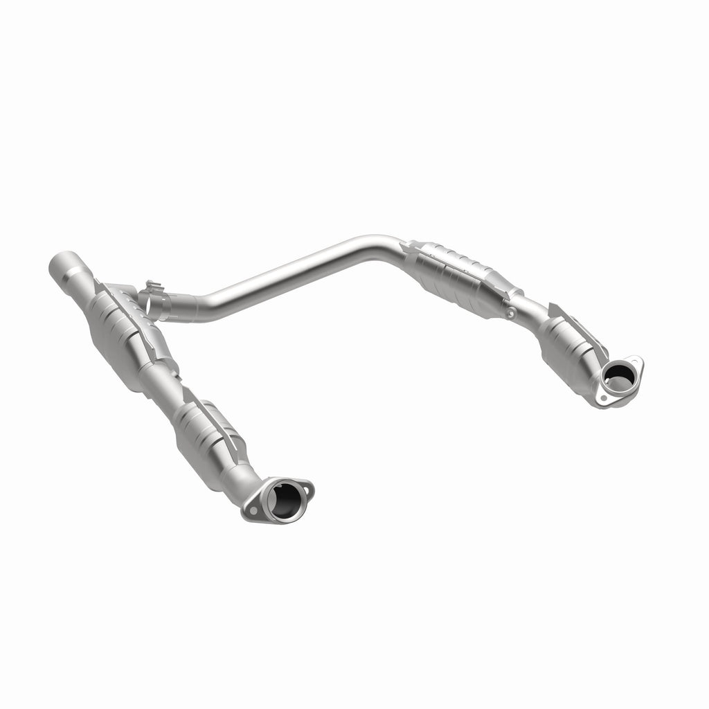 MagnaFlow Exhaust Products 49439 OEM Grade Direct-Fit Catalytic Converter for Select Ford E-150, Ford E-150 Club Wagon, Ford E-250, Ford E-350 Club Wagon, Ford E-350 Super Duty, Ford E-450 Super Duty