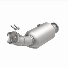 Load image into Gallery viewer, MagnaFlow Exhaust Products 21-681 OEM Grade Direct-Fit Catalytic Converter for Select Mercedes-Benz C400, Mercedes-Benz C43 AMG, Mercedes-Benz C450 AMG, Mercedes-Benz E43 AMG, Mercedes-Benz E450, Mercedes-Benz GLC43 AMG