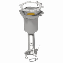 Load image into Gallery viewer, MagnaFlow Exhaust Products 5582275 California CARB Direct-Fit Catalytic Converter for Select Nissan Quest
