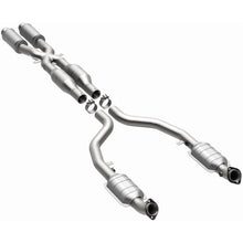 Load image into Gallery viewer, MagnaFlow Exhaust Products 5411031 California CARB Direct-Fit Catalytic Converter for Select BMW M3