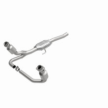 Load image into Gallery viewer, MagnaFlow Exhaust Products 458043 California CARB Direct-Fit Catalytic Converter for Select Dodge Durango