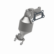 Load image into Gallery viewer, MagnaFlow Exhaust Products 5582189 California CARB Manifold Catalytic Converter for Select Chevrolet Equinox, GMC Terrain
