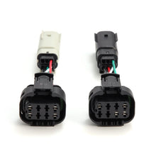 Load image into Gallery viewer, AlphaRex 620031 Wiring Adapter for Taillight Assembly for Select Chevrolet Silverado 1500, Chevrolet Silverado HD, Chevrolet Silverado HD
