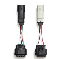 Load image into Gallery viewer, AlphaRex 620031 Wiring Adapter for Taillight Assembly for Select Chevrolet Silverado 1500, Chevrolet Silverado HD, Chevrolet Silverado HD