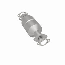 Load image into Gallery viewer, MagnaFlow Exhaust Products 3391242 California CARB Direct-Fit Catalytic Converter for Select Dodge Raider, Dodge Ram 50, Mitsubishi Mighty Max, Mitsubishi Montero