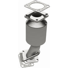 Load image into Gallery viewer, MagnaFlow Exhaust Products 93198 Standard Grade Direct-Fit Catalytic Converter for Select Honda Passport, Isuzu Rodeo