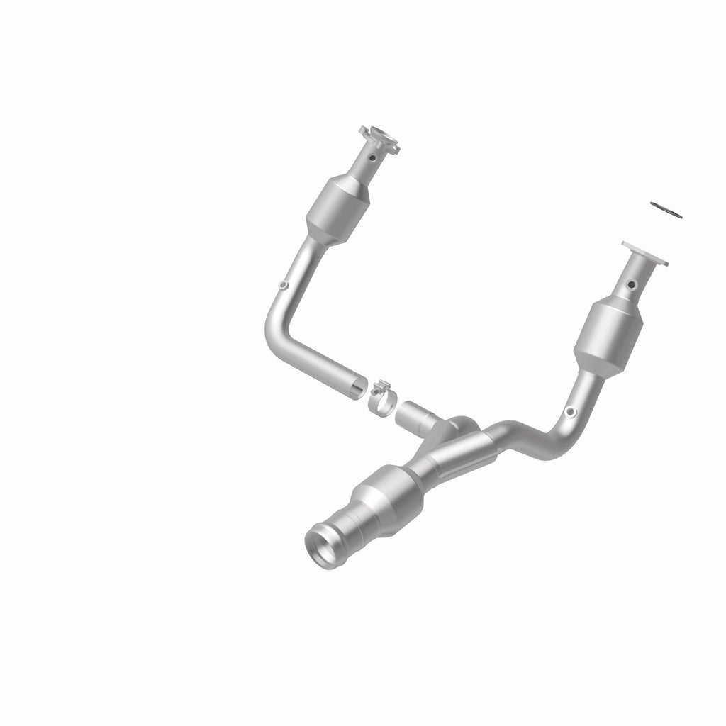 MagnaFlow Exhaust Products 5582617 California CARB Direct-Fit Catalytic Converter for Select Cadillac Escalade, Cadillac Escalade ESV, Chevrolet Silverado 1500, GMC Sierra 1500, GMC Yukon, GMC Yukon XL