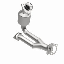 Load image into Gallery viewer, MagnaFlow Exhaust Products 5411911 California CARB Direct-Fit Catalytic Converter for Select Chevrolet Malibu, Pontiac G6, Saturn Aura