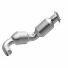 Load image into Gallery viewer, MagnaFlow Exhaust Products 280267 OEM Grade Direct-Fit Catalytic Converter for Select Ford Expedition, Ford F-150, Lincoln Navigator