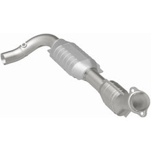 Load image into Gallery viewer, MagnaFlow Exhaust Products 447179 California CARB Direct-Fit Catalytic Converter for Select Ford E-150 Econoline, Ford E-150 Econoline Club Wagon, Ford E-250 Econoline