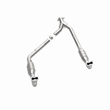 Load image into Gallery viewer, MagnaFlow Exhaust Products 93691 Standard Grade Direct-Fit Catalytic Converter for Select Land Rover Defender 110, Land Rover Defender 90, Land Rover Discovery