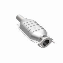 Load image into Gallery viewer, MagnaFlow Exhaust Products 25206 HM Grade Direct-Fit Catalytic Converter for Select Ford Fusion, Lincoln Zephyr, Mercury Milan