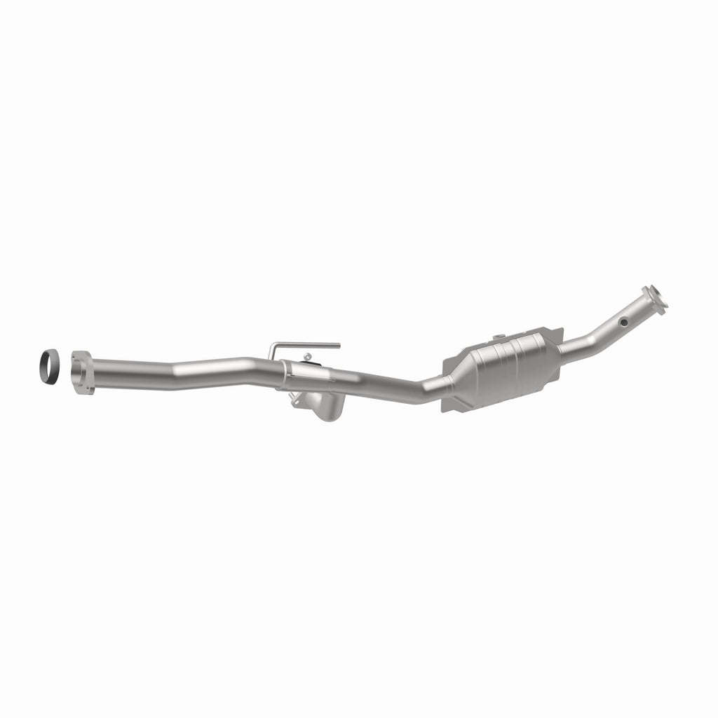 MagnaFlow Exhaust Products 49676 OEM Grade Direct-Fit Catalytic Converter for Select Ford Ranger, Mazda B3000