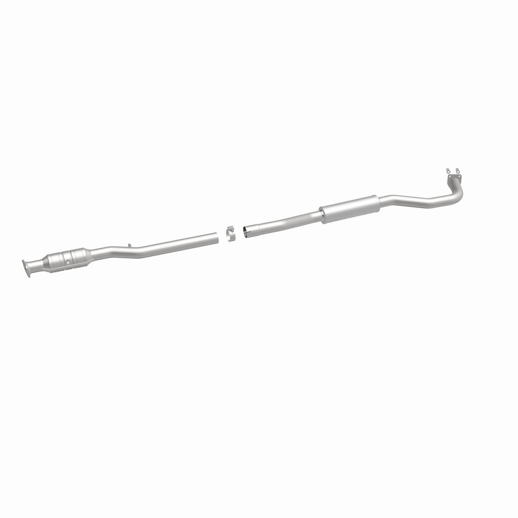 MagnaFlow Exhaust Products 51539 OEM Grade Direct-Fit Catalytic Converter for Select Mitsubishi Outlander