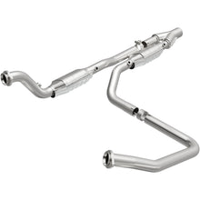 Load image into Gallery viewer, MagnaFlow Exhaust Products 24293 HM Grade Direct-Fit Catalytic Converter for Select Dodge Ram 2500, Dodge Ram
