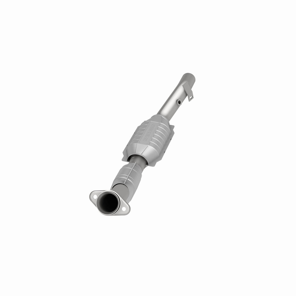 MagnaFlow Exhaust Products 51727 OEM Grade Direct-Fit Catalytic Converter for Select Ford F-150, Ford F-150 Heritage