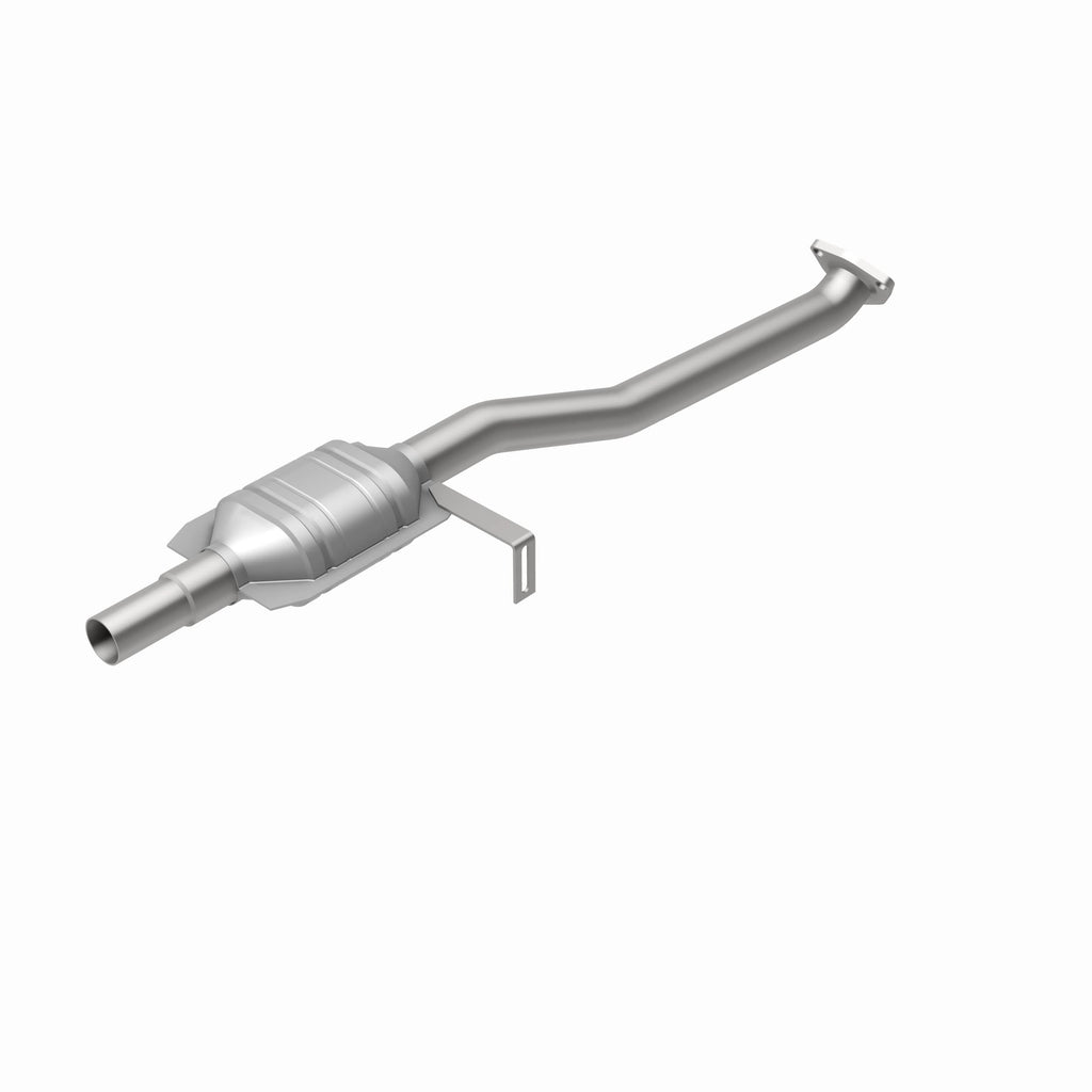 MagnaFlow Exhaust Products 23144 Standard Grade Direct-Fit Catalytic Converter for Select INFINITI Q45