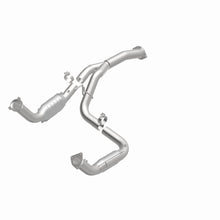 Load image into Gallery viewer, MagnaFlow Exhaust Products 21-252 OEM Grade Direct-Fit Catalytic Converter for Select Chevrolet Silverado HD, Chevrolet Silverado HD, GMC Sierra HD, GMC Sierra HD