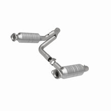 Load image into Gallery viewer, MagnaFlow Exhaust Products 24398 HM Grade Direct-Fit Catalytic Converter for Select Dodge Dakota, Mitsubishi Raider