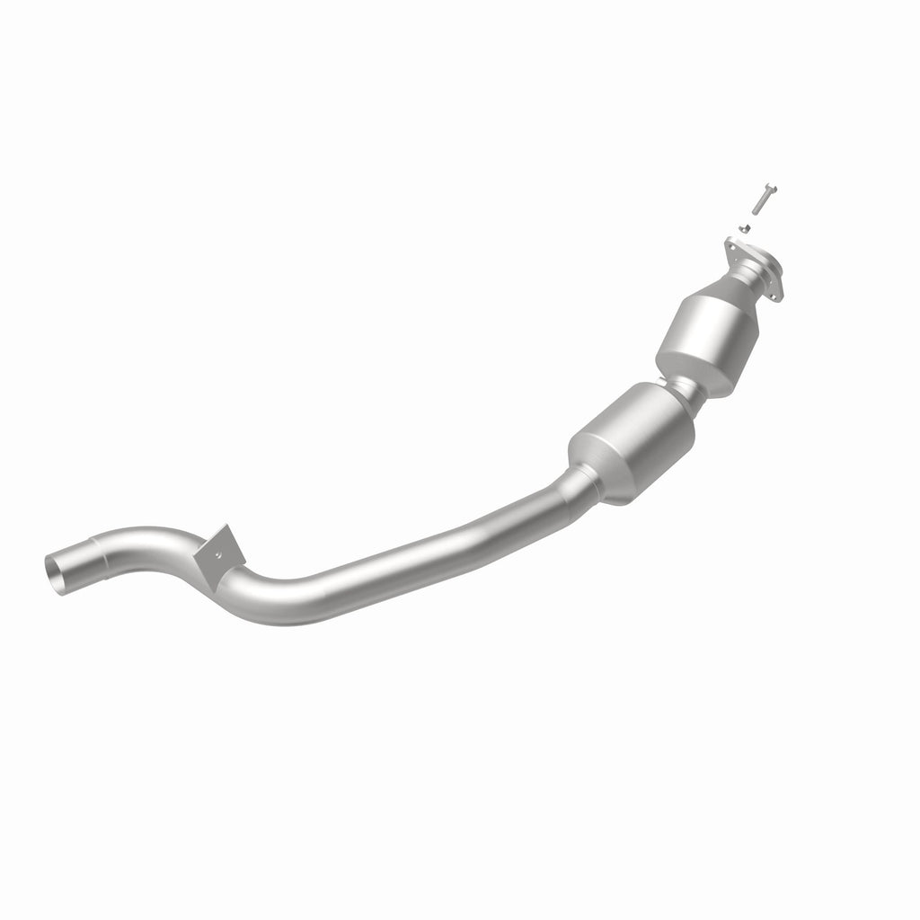 MagnaFlow Exhaust Products 21-608 OEM Grade Direct-Fit Catalytic Converter for Select Land Rover Range Rover, Land Rover Range Rover Sport