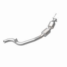 Load image into Gallery viewer, MagnaFlow Exhaust Products 21-608 OEM Grade Direct-Fit Catalytic Converter for Select Land Rover Range Rover, Land Rover Range Rover Sport